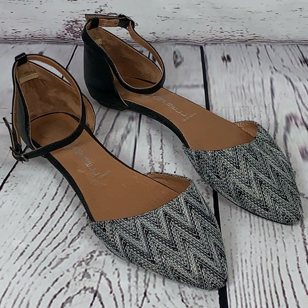 Jeffrey Campbell Ankle Strap Flat Sandal Ibiza 9